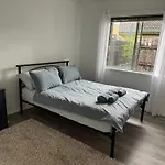 Bedroom In Surfers Chevron Island